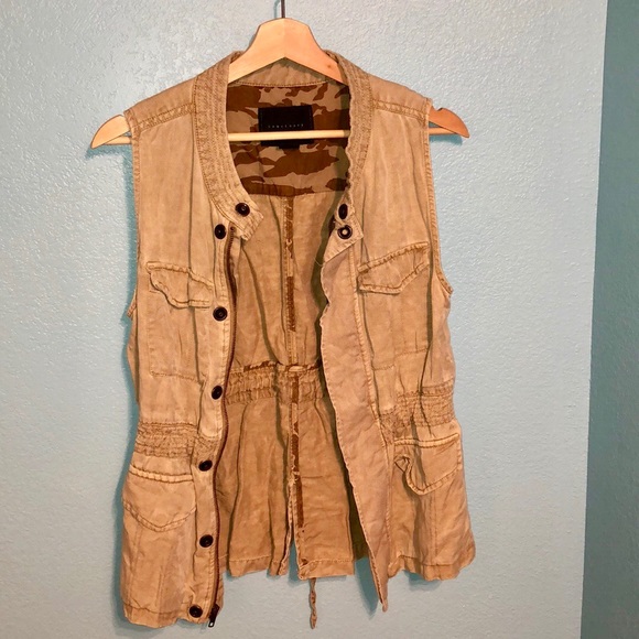 Urban Outfitters Jackets & Blazers - sleeveless vest